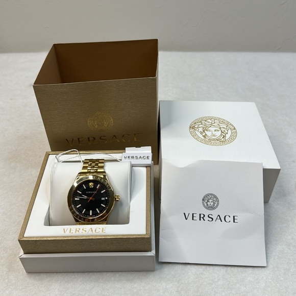 VERSACE MEN’S BLACK GOLD STEEL LUXURY WATCH WITH BOX - Picture 12 of 14